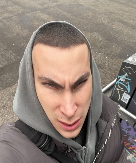 pavvvvvvlo