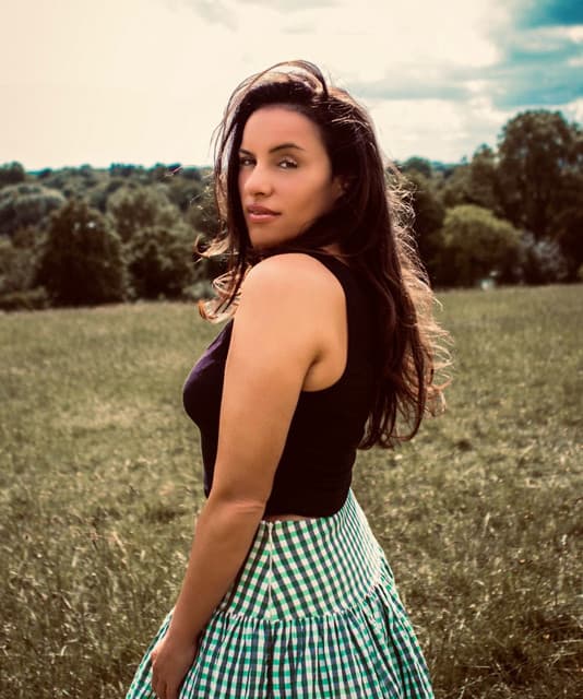 Laura White