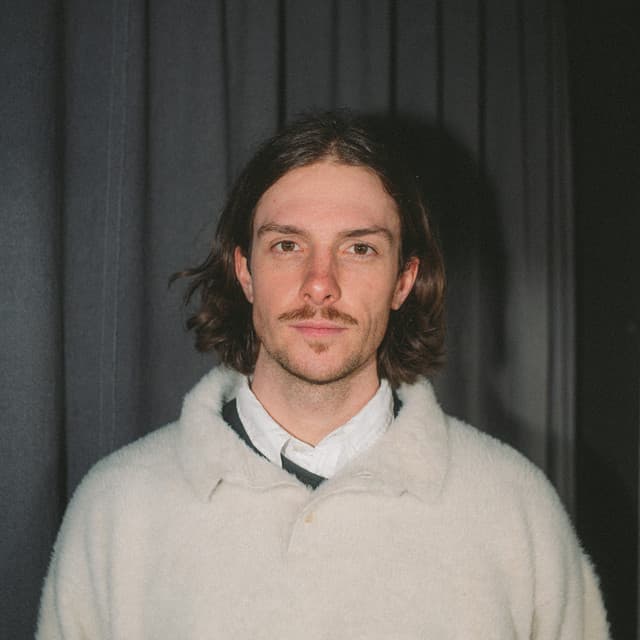 Mike The Connector
