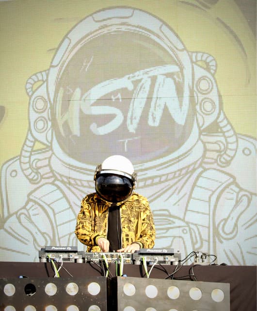 HSTN