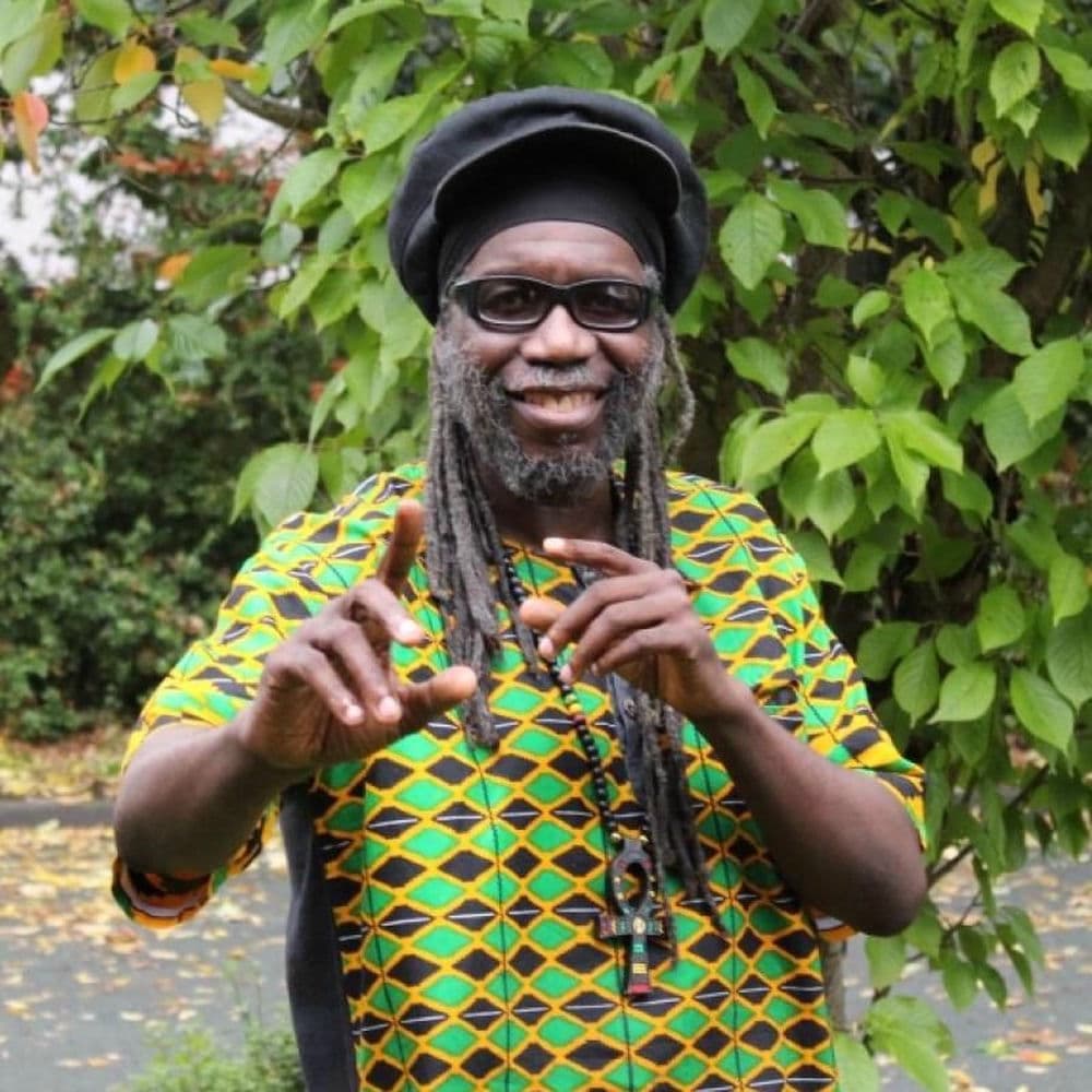 Macka B